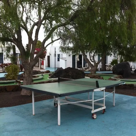 公寓式酒店 兰萨罗特鹦鹉螺公寓式酒店 4*