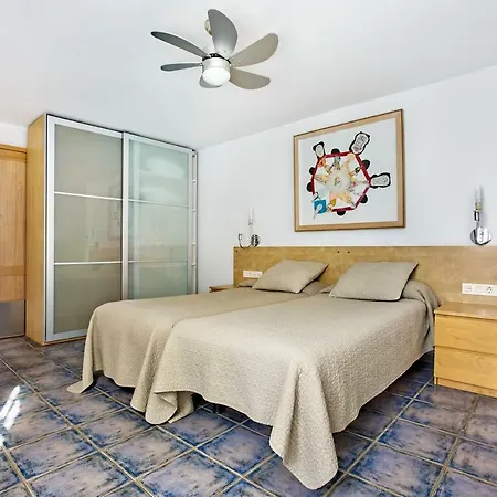 公寓式酒店 兰萨罗特鹦鹉螺公寓式酒店 卡门港