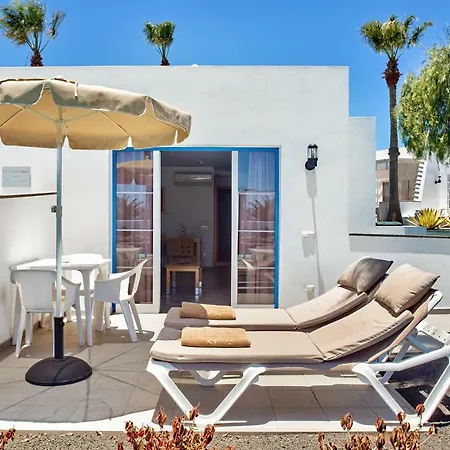 兰萨罗特鹦鹉螺公寓式酒店