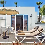 兰萨罗特鹦鹉螺公寓式酒店